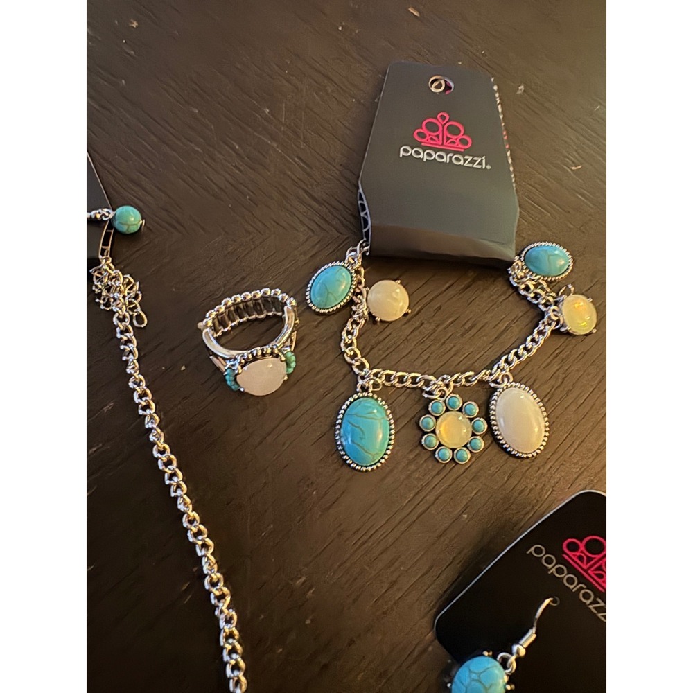 Paparazzi Simply Santa Fe Complete Trend Blend Turquoise Jewelry Set 4pc NEW - Picture 2 of 5